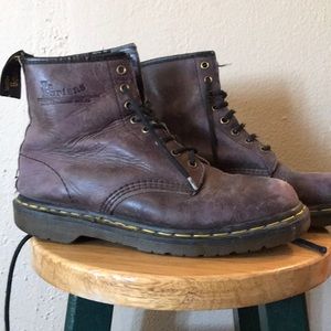 Vintage Dr. Martens. Deep purple/brown. Size 9.5.
